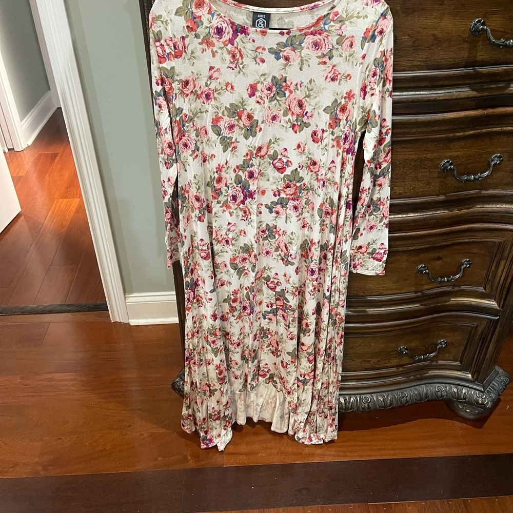 Agnes & Dora Floral Midi Dress M/L